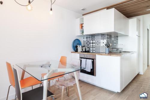 Renovated T3 with Terrace and AC Extreme Center - Air Rental