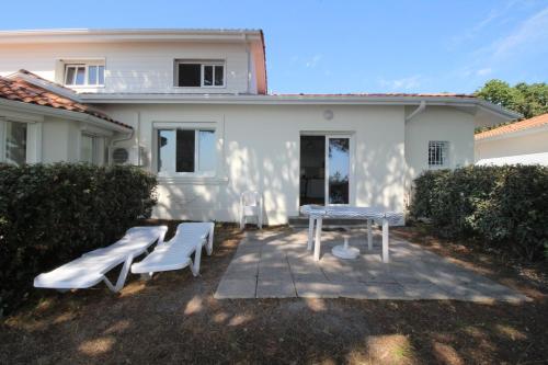 Appartement rénové 2 chambres les pieds dans l'eau Andernos-les-Bains france