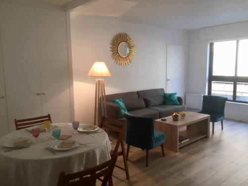 Renoved flat-Close to Eiffel Tower