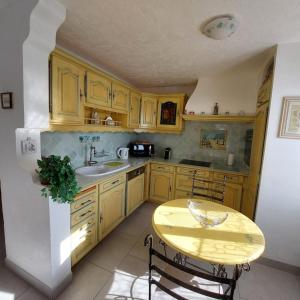 Rental apartment in villa
