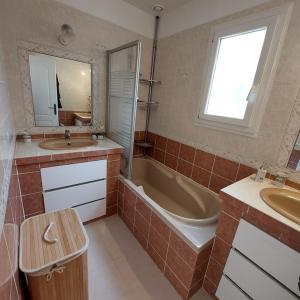 Appartement Rental apartment in villa 130 chemin de la Garrigue 83300 Draguignan Provence-Alpes-Côte d\'Azur