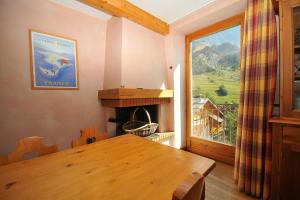 Res des Alpes n 11 - Large apartment 10 pers in the center of La Grave