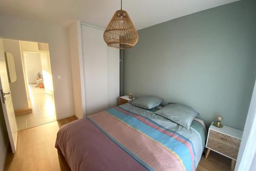 Residence 350 meters from the main beach