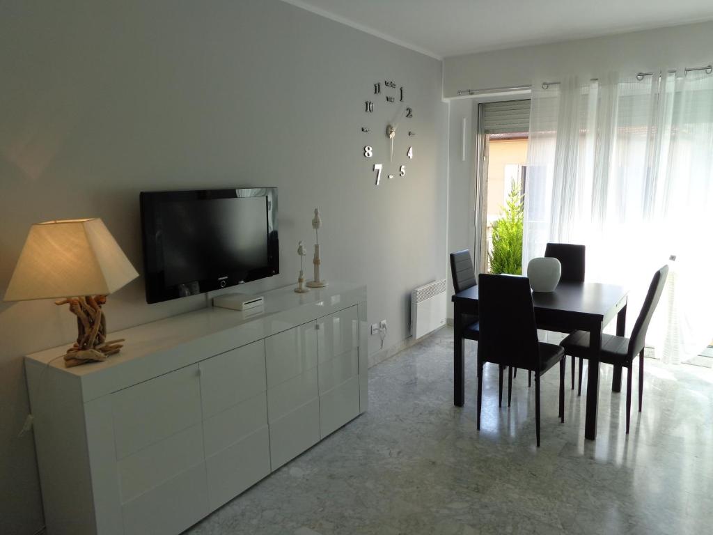 Appartement Residence Albert Premier 22 Rue Albert 1er 06500 Menton