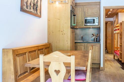 Résidence Alpinea - Appartement ALPINEA C4 pour 6 Personnes 70