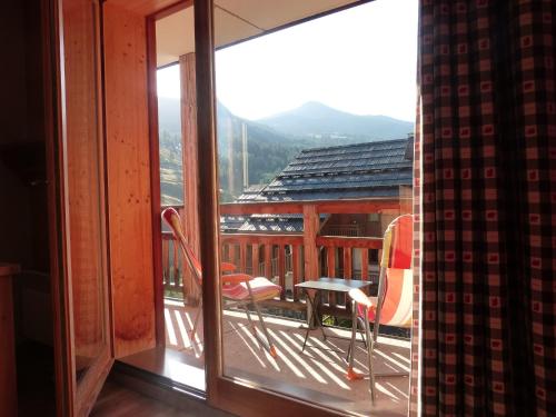 residence avec piscine ,chalet des rennes
