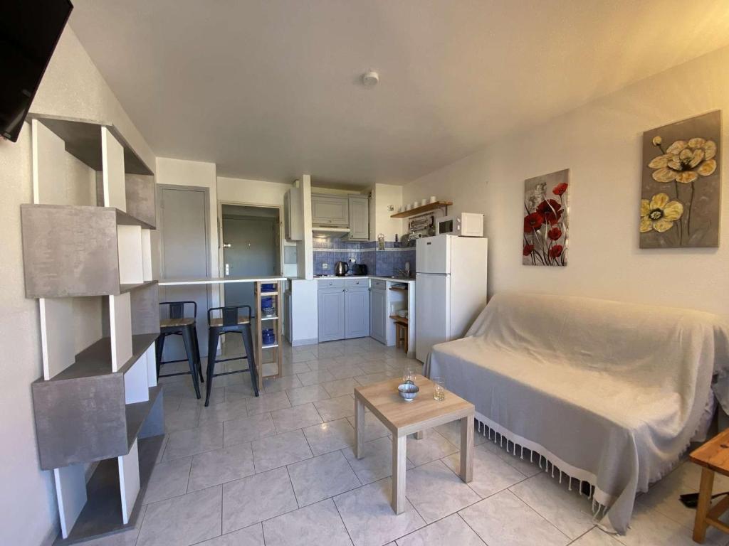 Résidence avec piscine et box, vue sur mer 34200 Sète