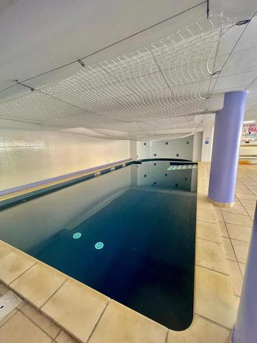 appartement résidence avec piscine très bien situé Uzès france