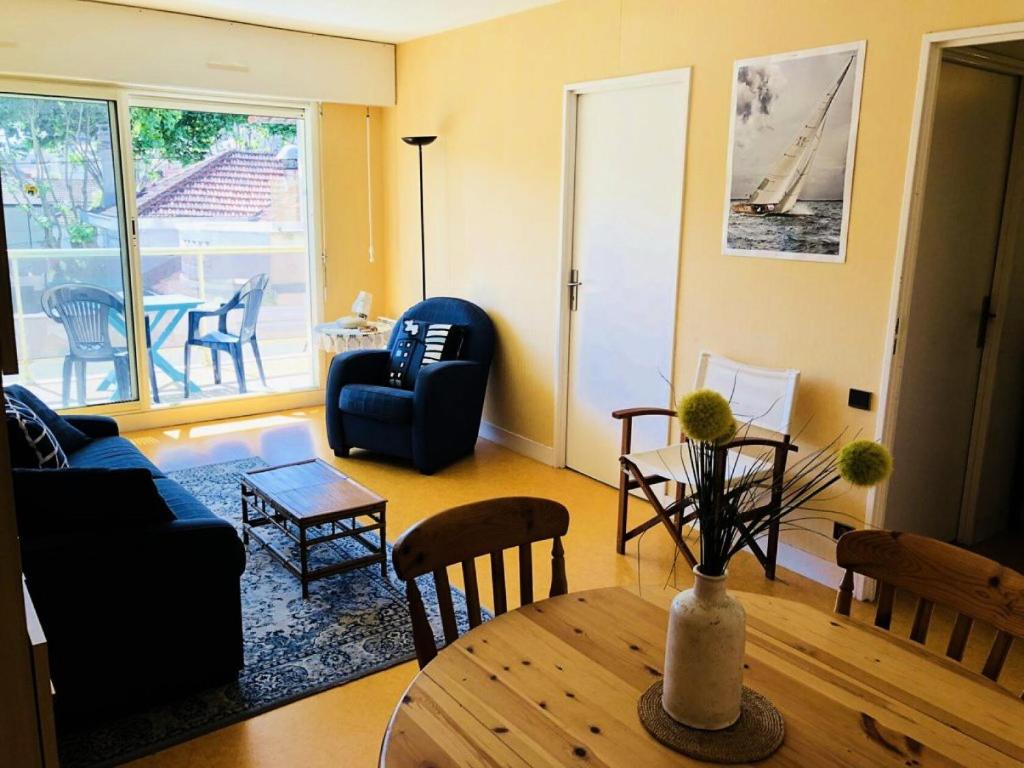 Appartement Résidence Baccara - 2 Pièces pour 4 Personnes 34 53, cours Lamarque de Plaisance 33120 Arcachon