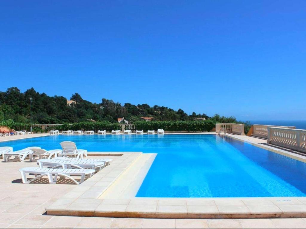 Résidence Balcons Du Soleil - Pièces 394 65240 Germ