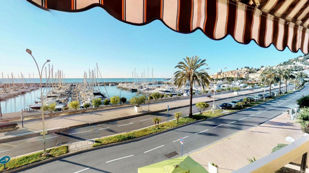 Appartement Résidence Beaurivage - 2 Pièces pour 4 Personnes 834 51 Porte de France 06500 Menton