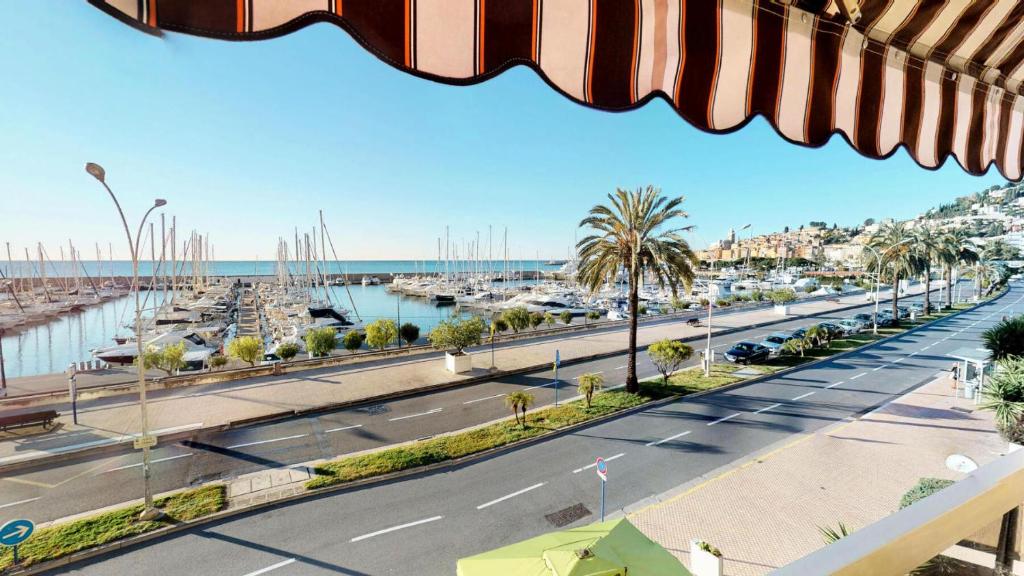 Résidence Beaurivage - 2 Pièces pour 4 Personnes 834 51 Porte de France, 06500 Menton