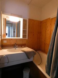 Résidence CAMARINE - 2 Pièces pour 5 Personnes 74