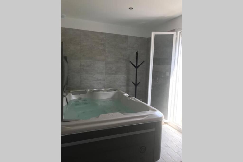 Résidence Candide - Appartement CANDIDE D5 pour 4 Personnes 16 73550 Les Allues