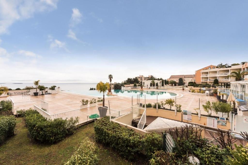 Appartement Résidence Cannes Villa Francia - Maeva Home - 2 pièces 4 personnes -Sélection 29 33 Avenue Amiral Wester Wemyss 06150 Cannes