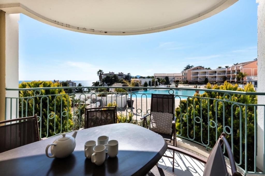 Appartement Résidence Cannes Villa Francia - Maeva Home - 2 pièces 4 personnes -Sélection 54 33 Avenue Amiral Wester Wemyss 06150 Cannes