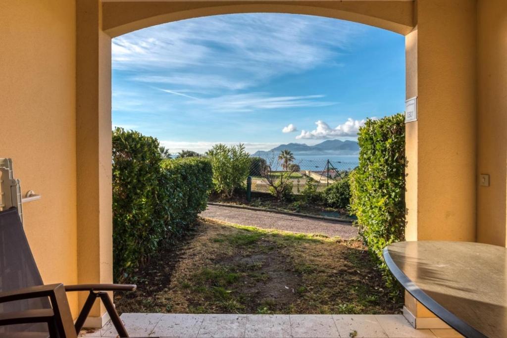 Résidence Cannes Villa Francia - Maeva Home - 2 pièces 6 Personnes - Confort 21 33 Avenue Amiral Wester Wemyss, 06150 Cannes