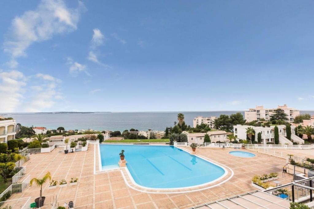 Résidence Cannes Villa Francia - Maeva Home - 2 pièces 6 Personnes -Sélection 25 33 Avenue Amiral Wester Wemyss, 06150 Cannes