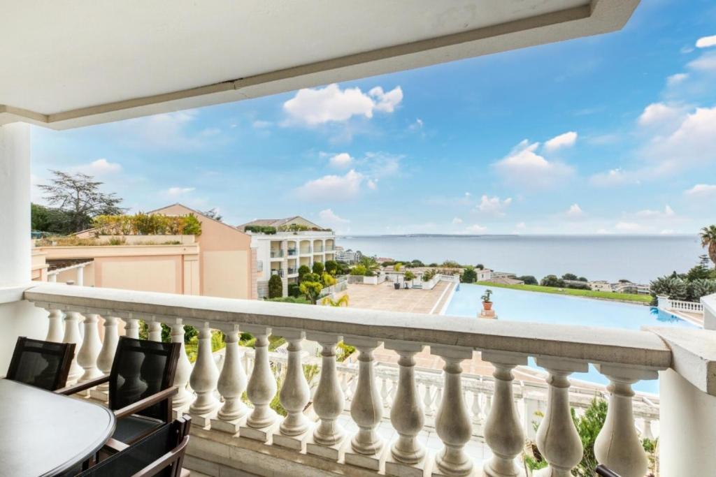 Résidence Cannes Villa Francia - Maeva Home - 2 pièces 6 Personnes -Sélection 33 33 Avenue Amiral Wester Wemyss, 06150 Cannes