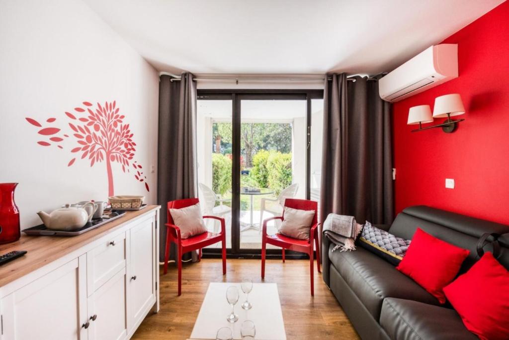 Résidence Cannes Villa Francia - maeva Home - Studio 4 Personnes - Sélection 33 33 Avenue Amiral Wester Wemyss, 06150 Cannes