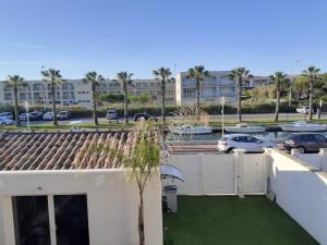 Résidence de bien être accès direct piscine et jacuzzi avec massages relaxants en option