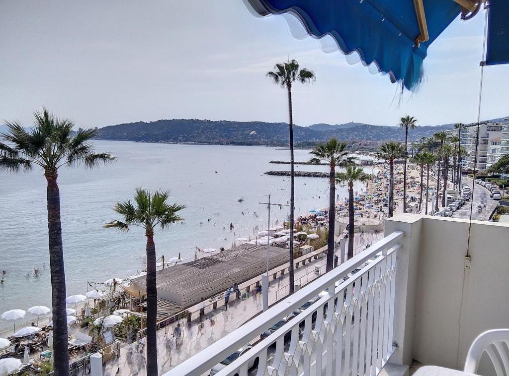 Appartement Résidence de la mer 41 boulevard Guillaumont 06160 Juan-les-Pins