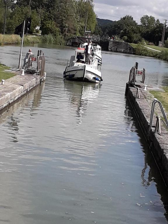 Résidence de standing la Pêcherie Spacieux T3 comme un cocon familial vue mer et sur l'avant port Sur le bout du bout de Cap d'Agde seule cap en Occitanie 34300 Le Cap d\'Agde