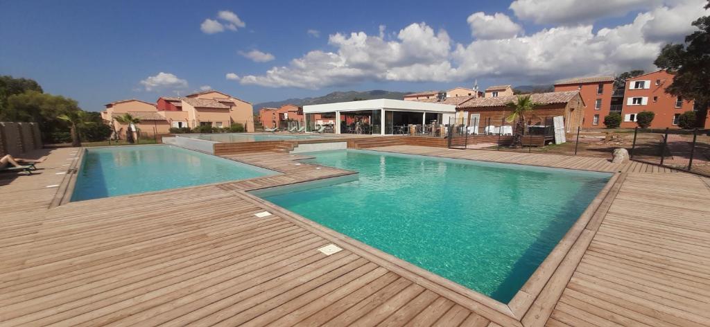 Appartement Residence de Tourisme 3* : T2 au calme à 10 mm de Porto-Vecchio 1380 Mora Dell Onda 20137 Lecci