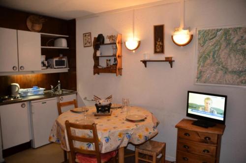 Résidence Dorons - Studio pour 3 Personnes 884