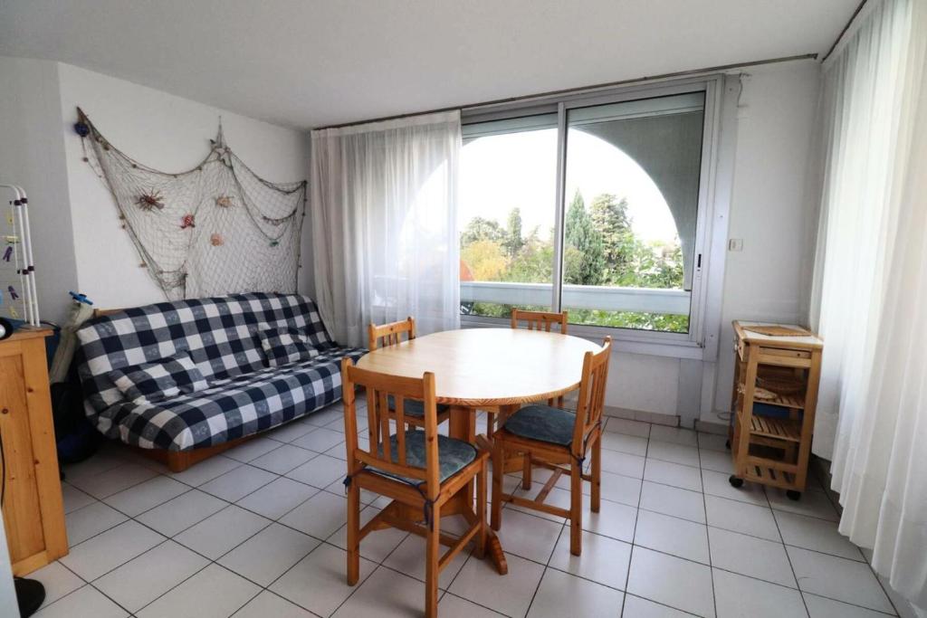 Appartement Résidence Floralies - Pièces 474 Av. du Palais de la Mer Rés. Floralies 2, Les Jonquilles n°3965 1er étage pk 2086 30240 Le Grau-du-Roi