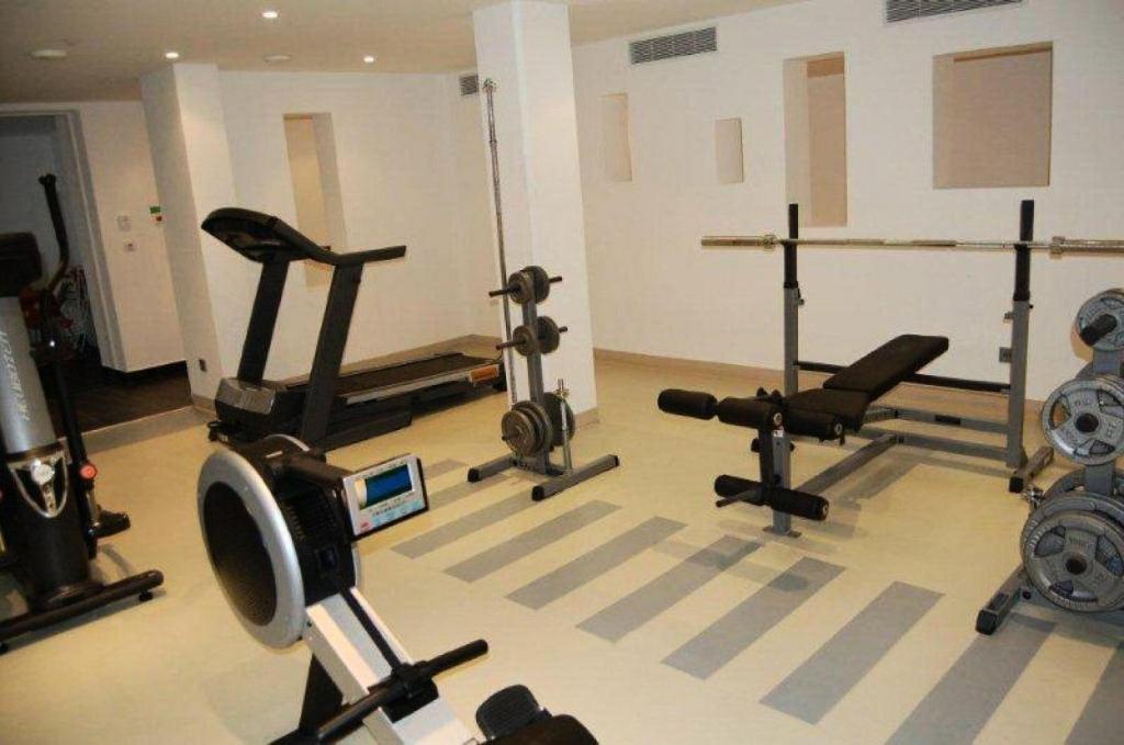 Résidence Hambury Palace - 2 Pièces pour 4 Personnes 984 3 à 7 Avenue Aristide Briand, 06500 Menton