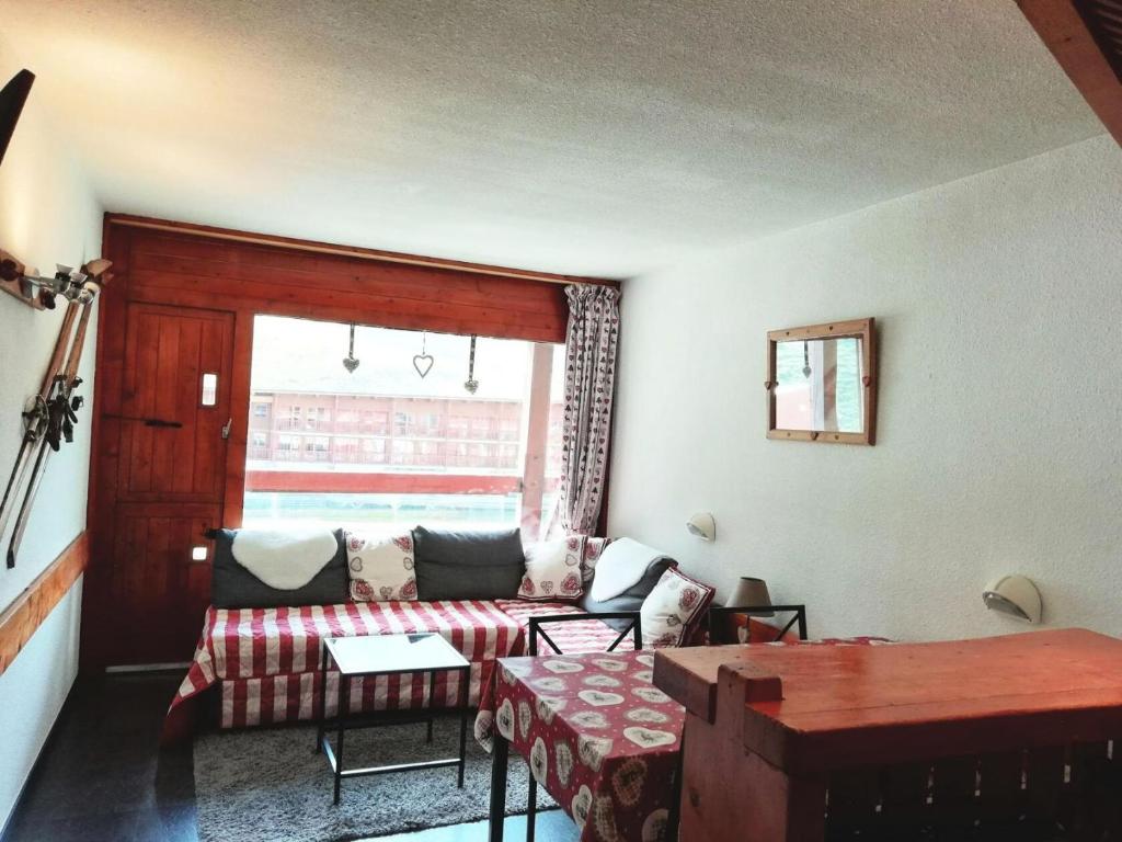 Residence Hotel Aiguille Rouge - Studio pour 4 Personnes 934 Gallerie marchande (face à la pharmacie), 73700 Arc 2000