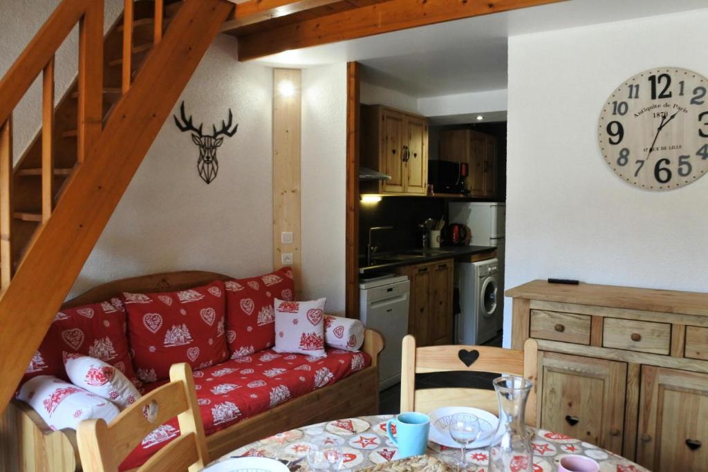 Appartement Résidence Immeuble Alp'airelles - 2 Pièces pour 6 Personnes 294 45  Taille de Mas du Pléney 74110 Morzine