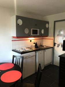 Appartement Résidence L' Edelweiss - Studio pour 4 Personnes 044 Immeuble la Bergerie, La Plagne Montalbert 73210 Aime-La-Plagne Rhône-Alpes