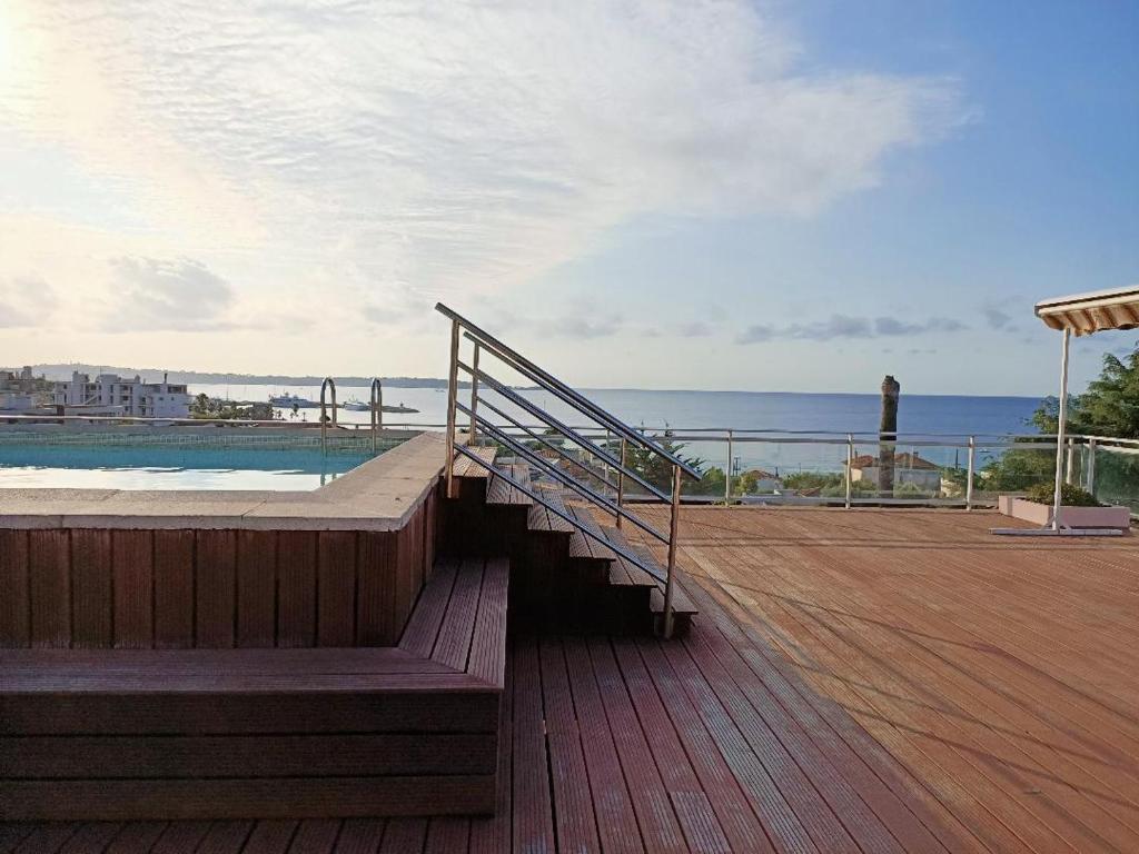 Résidence L'Iliade Appartement à 5 mn des plages Vue mer Parking gratuit 25 Avenue de la Liberté, 06220 Vallauris