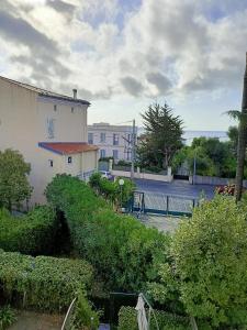 Appartement Résidence L'Iliade Appartement à 5 mn des plages Vue mer Parking gratuit 25 Avenue de la Liberté 06220 Vallauris Provence-Alpes-Côte d\'Azur