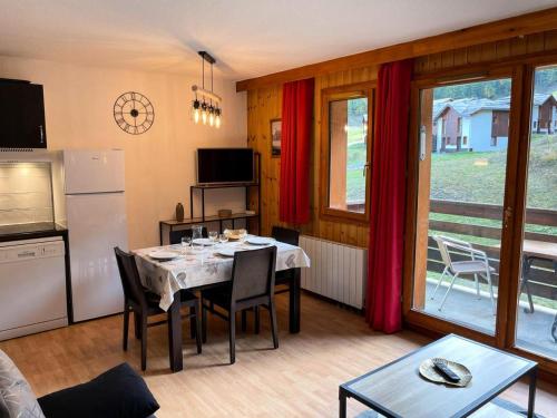 RESIDENCE LA COMBE D OR - 2 Pièces pour 4 Personnes 294