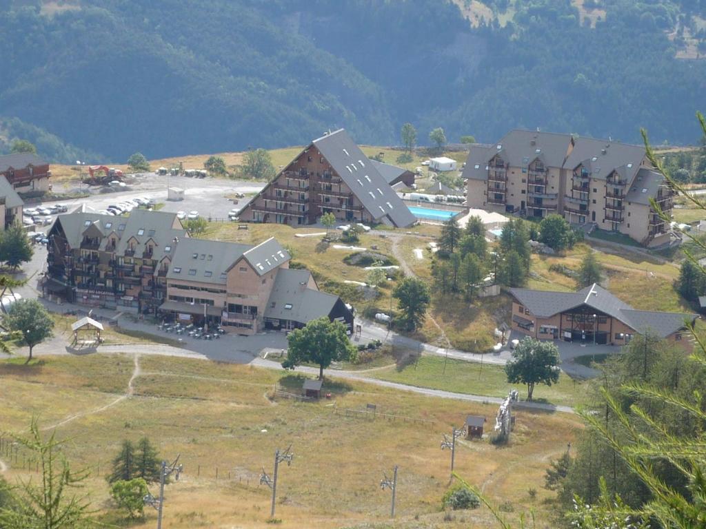 RESIDENCE LA COMBE D OR - 2 Pièces pour 4 Personnes 334 05200 Les Orres