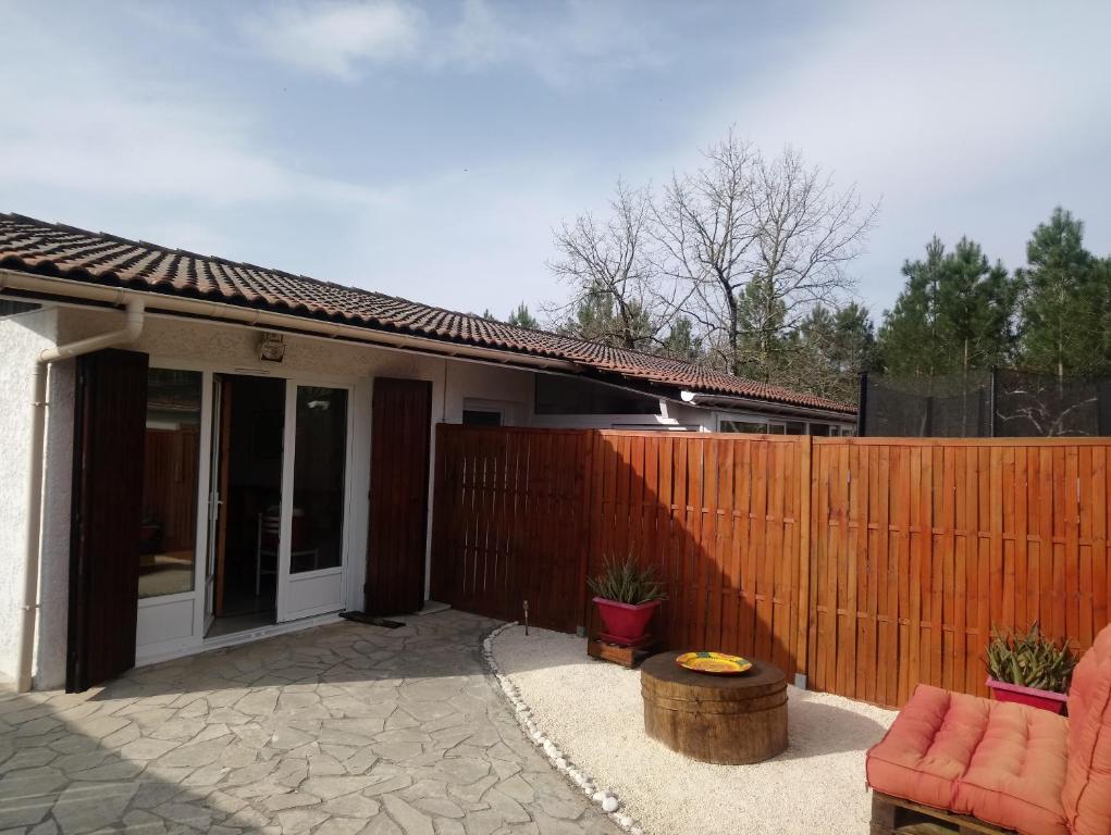 Residence La Ferme De Morz'na - 3 Pièces pour 6 Personnes 694 74110 Morzine