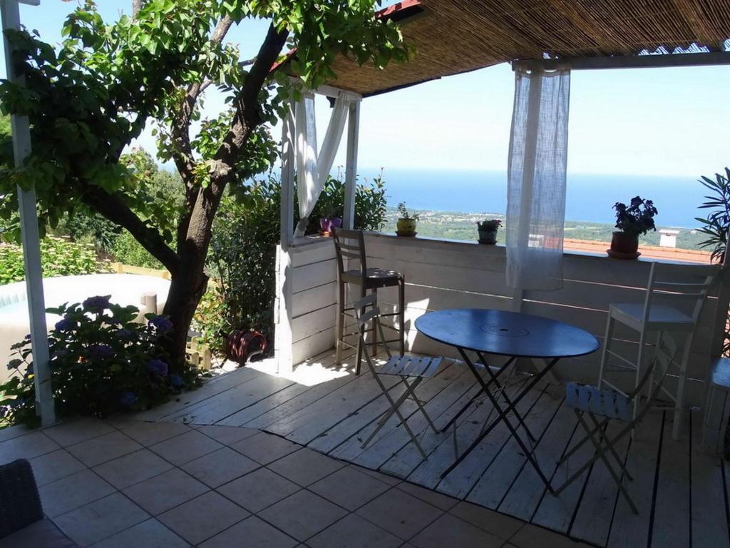 Résidence Lagon Bleu - 2 Pièces pour 4 Personnes 024 30240 Le Grau-du-Roi
