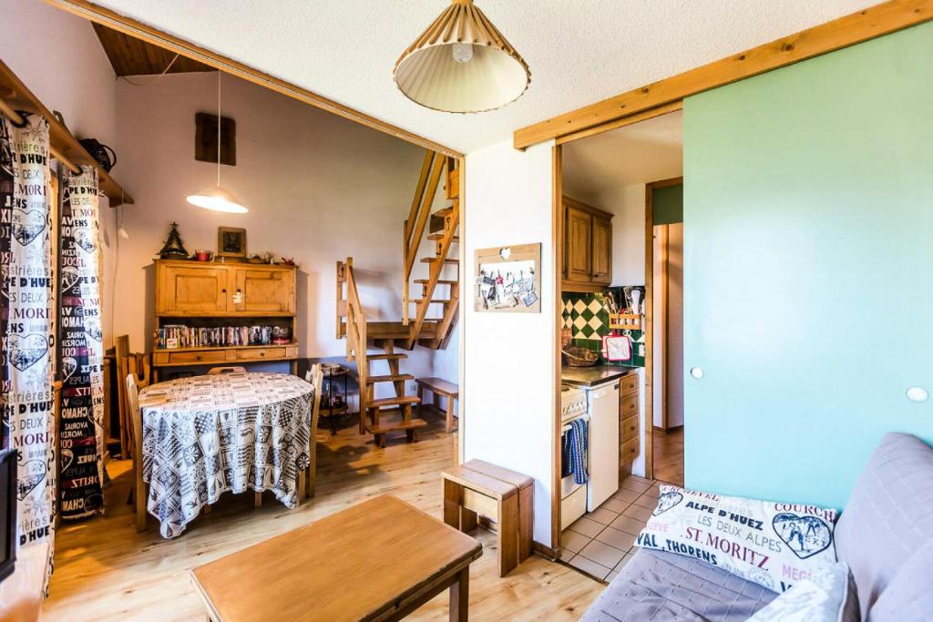 Appartement Résidence LE BASTION I - 4 Pièces pour 8 Personnes 874 route du Replat 73210 Aime-La-Plagne