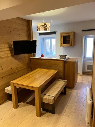 Résidence le BELALP, magnifique T3 au cœur des 2 Alpes, à 2 pas des commerces et à 100 m des pistes