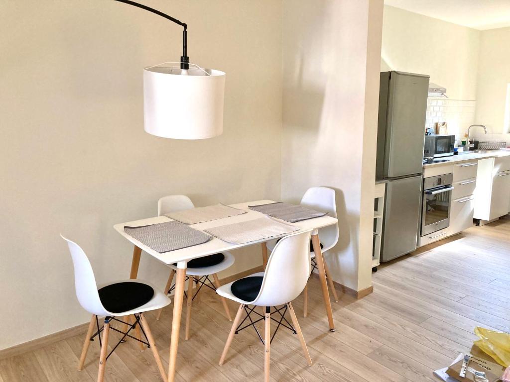 Résidence Le Centre - 2 Pièces pour 5 Personnes 193327 73350 Champagny-en-Vanoise