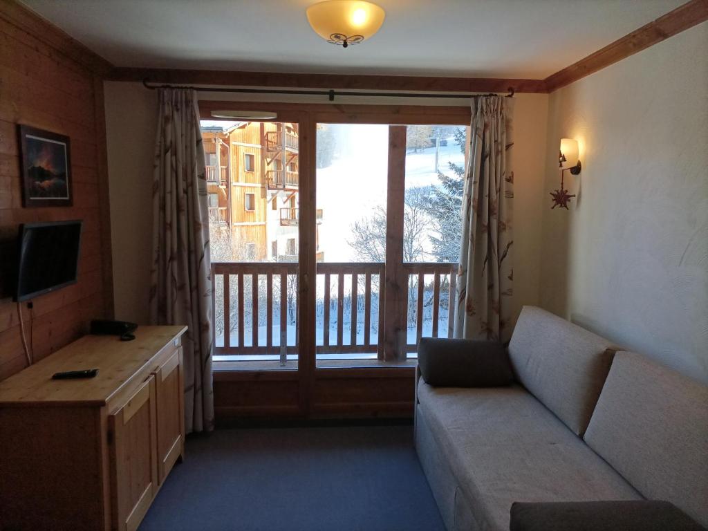 Appartement Résidence Les Alpages 4 étoiles - Appartement 4 personnes - Piscine, Hammam, Sauna, Jacuzzi - ValCenis 73480 Appartement 206, Batiment D, Résidence Les Alpages, lanslebourg 73480 Lanslebourg-Mont-Cenis