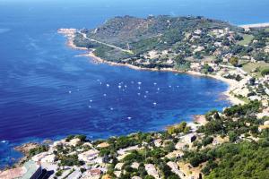 Résidence Les Dauphins, 3 room apt with balcony and sea view