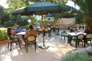 Résidence Les Dauphins, 3 room apt with balcony and sea view