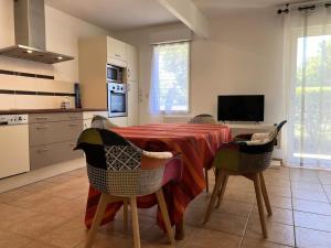 Appartement Résidence Les Dunes D'or - 3 Pièces pour 6 Personnes 054 2  Square de l'Hôtel de Ville 22430 Erquy Bretagne