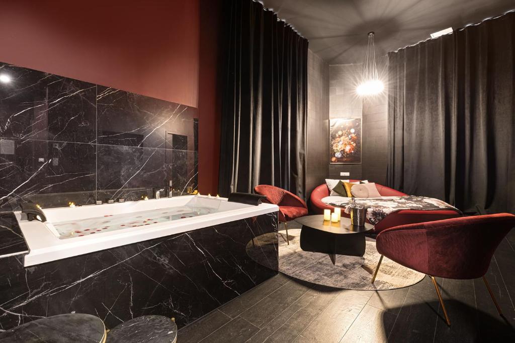 Résidence Les Mélèzes 61496 05330 Champcella