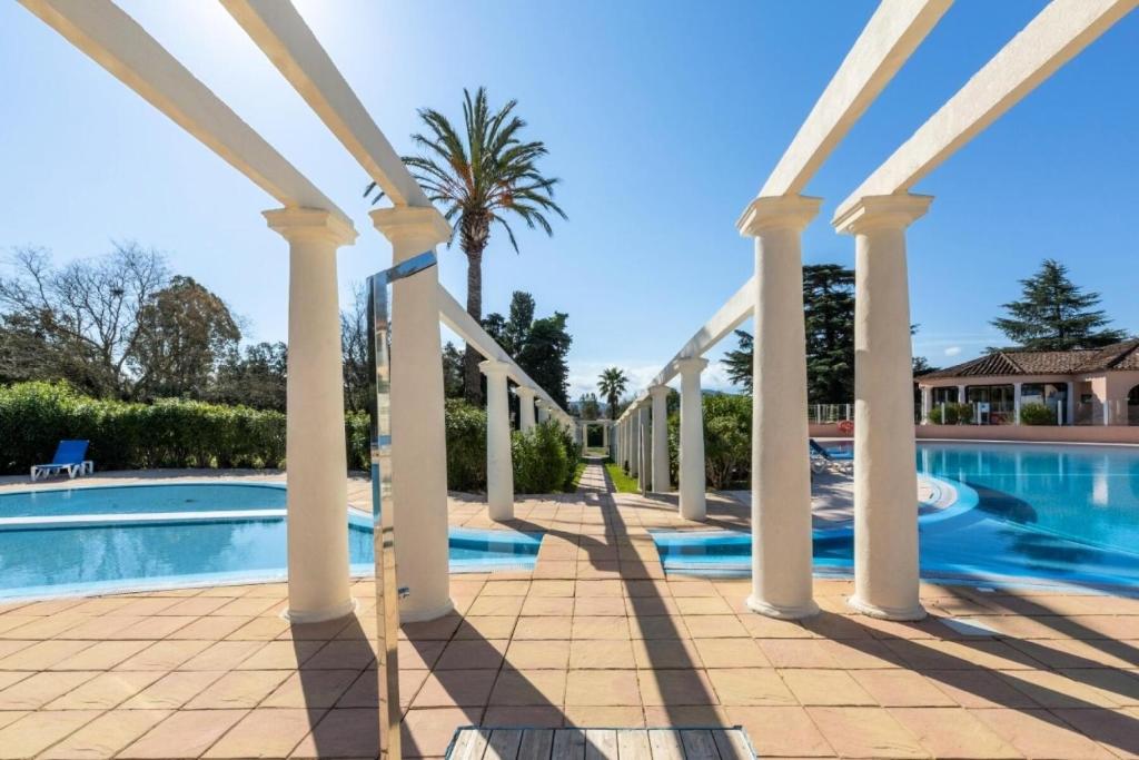 Appartement Résidence Les Parcs de Grimaud - maeva Home - Appartement 2 pièces 5 person 28 522 Chemin des Mûres 83310 Grimaud