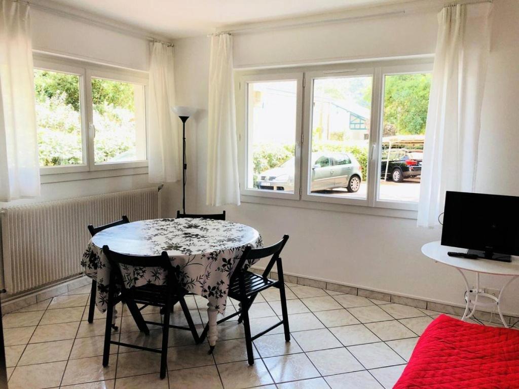 Appartement Résidence Les Pins - 2 Pièces pour 4 Personnes 60 53, cours Lamarque de Plaisance 33120 Arcachon